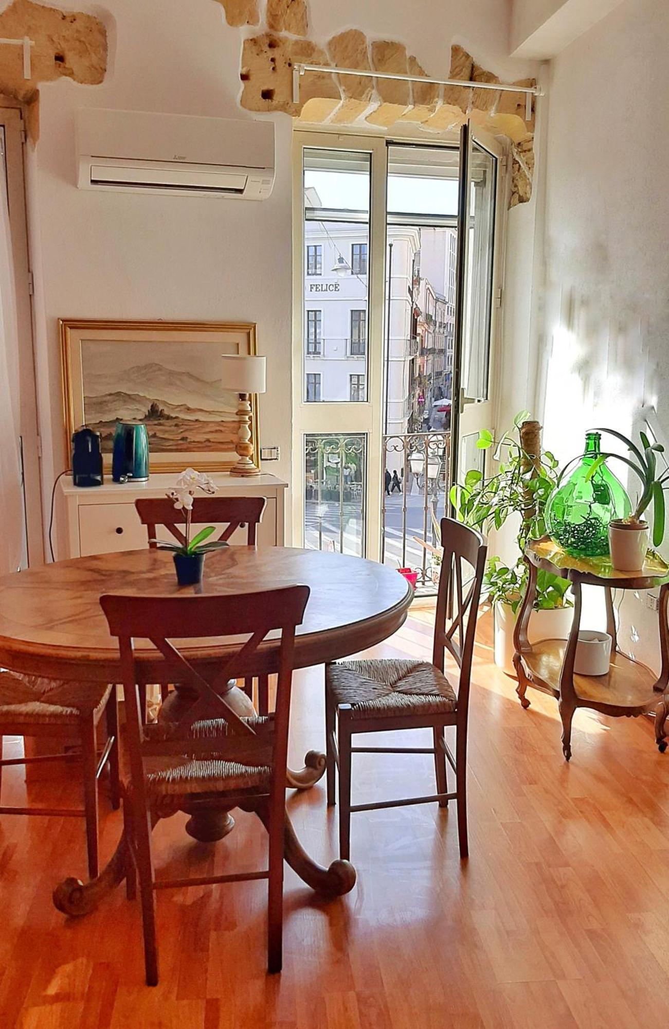 Elicriso Suites Yenne Cagliari Dış mekan fotoğraf